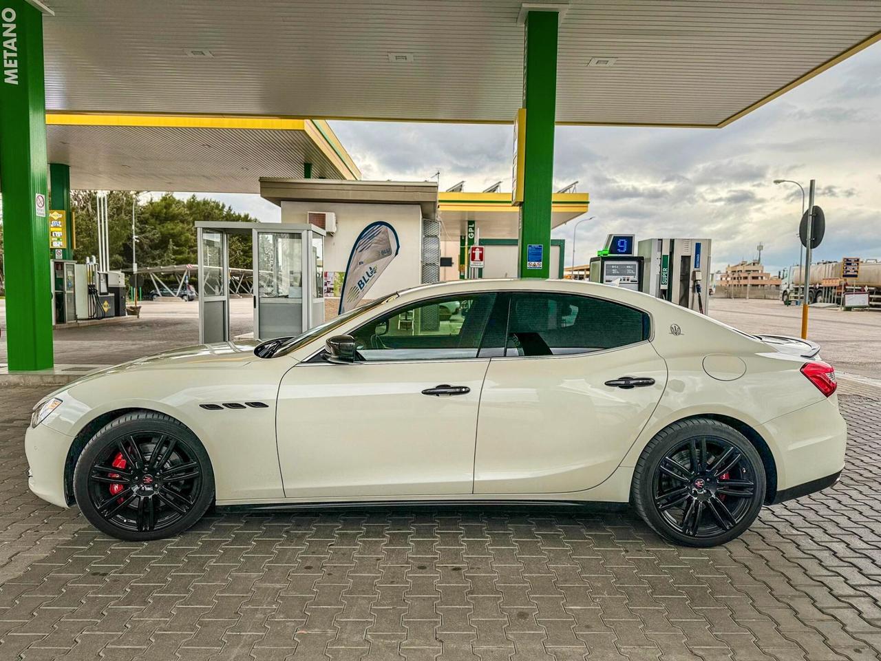 Maserati Ghibli V6 Diesel 275 CV BELLA