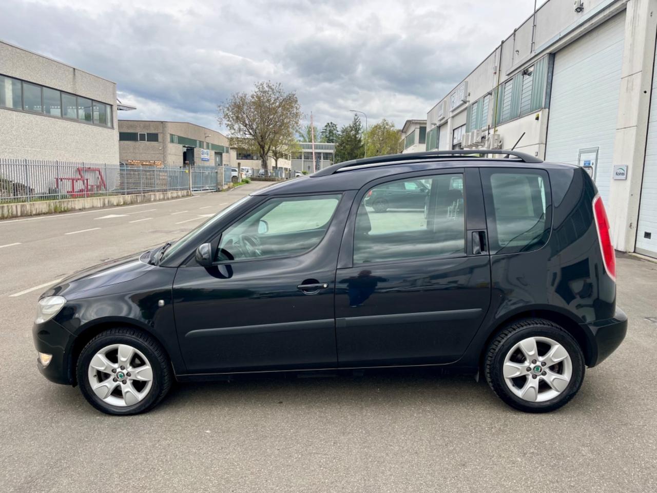 Skoda Roomster 1.2benz 2013 155.000km perfetta per neopatentati