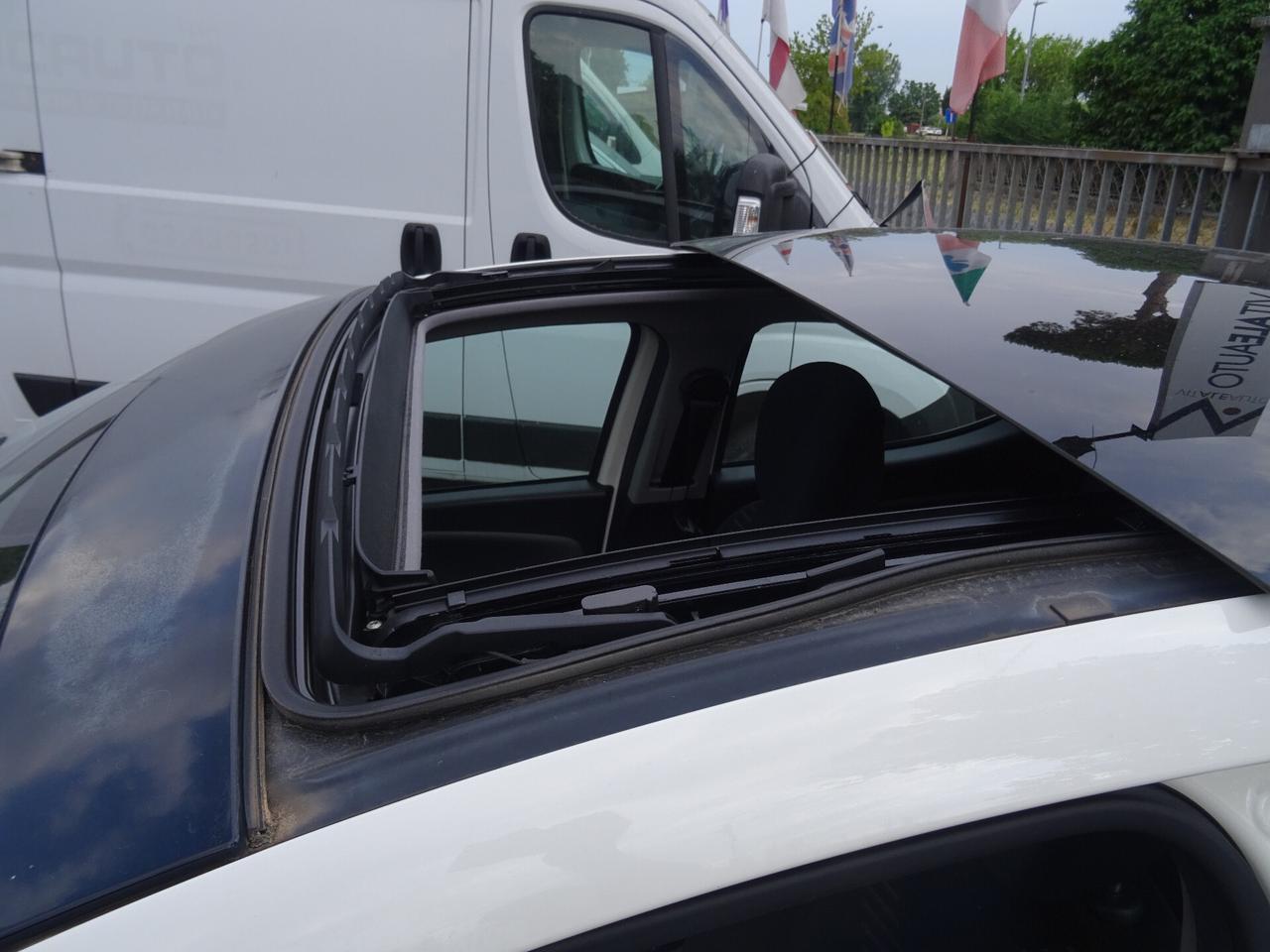 Lancia Ypsilon 1.2 69 CV 5p S&S TETTO APRIBILE