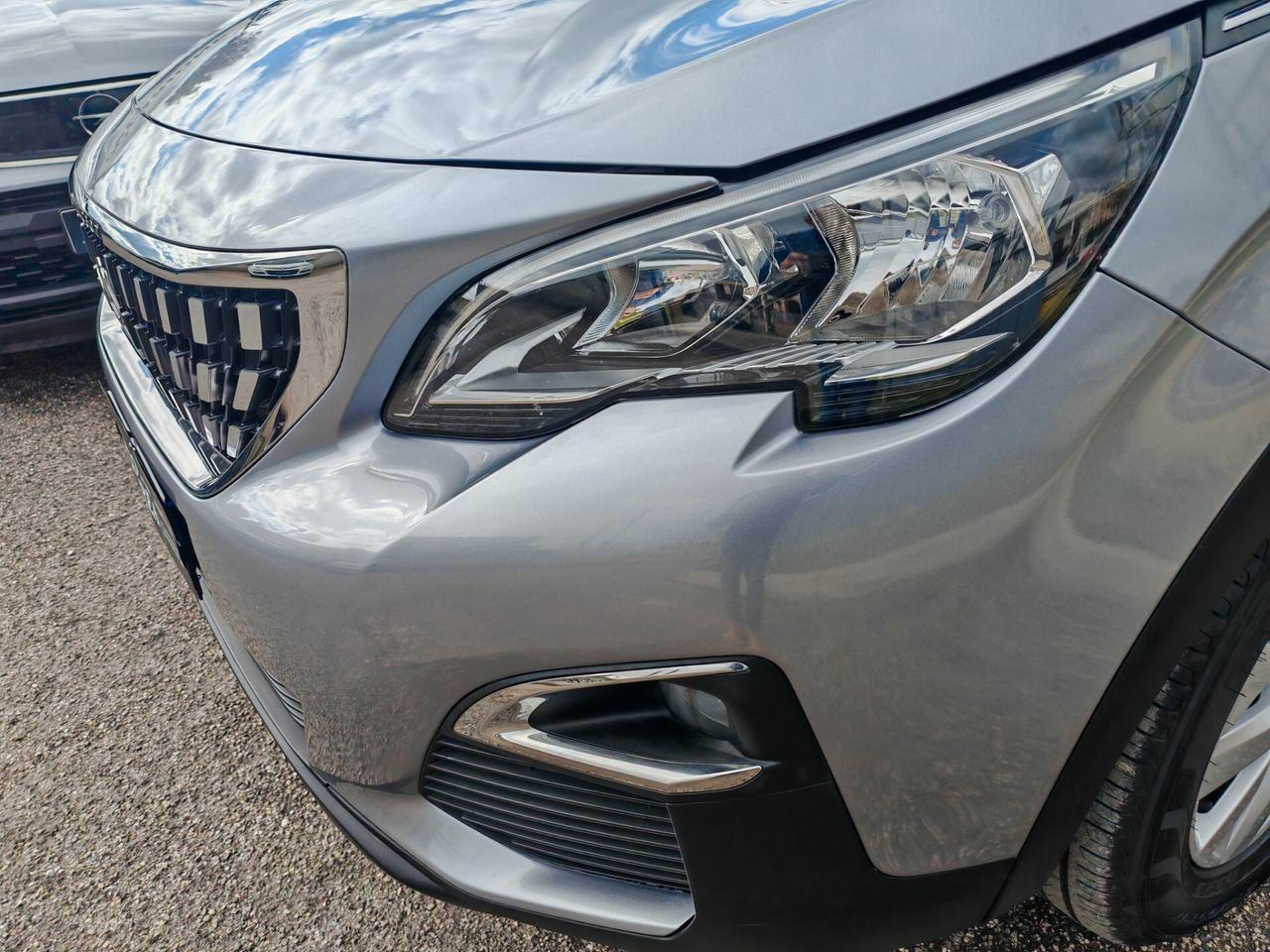 Peugeot 3008 15HDi Tetto navig led 2020