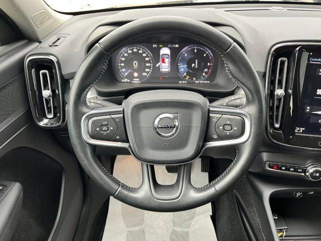 VOLVO XC40 D3 AWD Geartronic Momentum