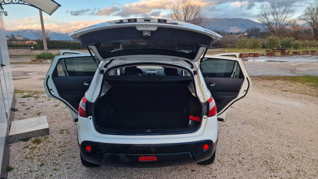 Nissan Qashqai 1.5 dCi DPF Tekna - 2011