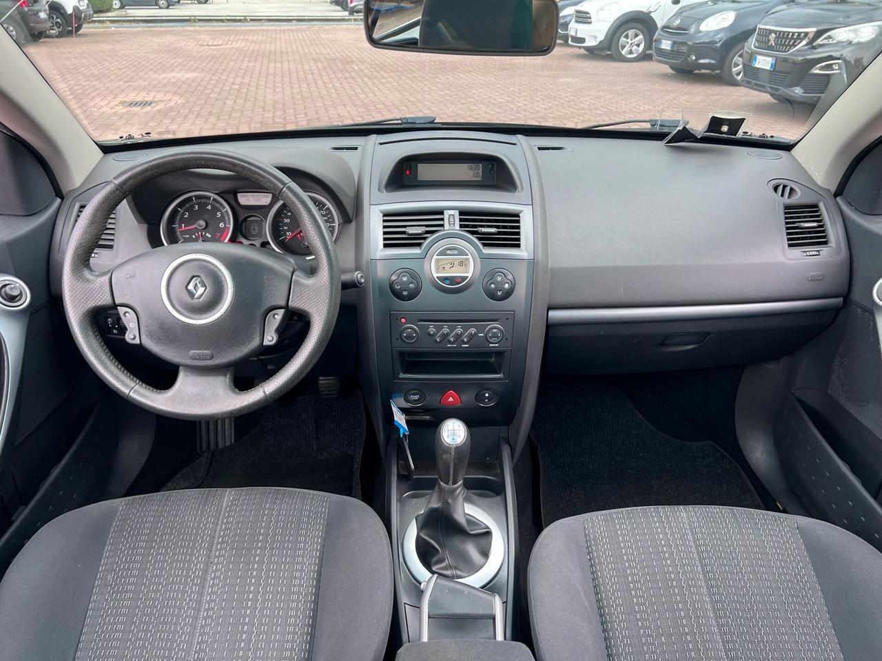 Renault Megane Mégane C-C 1.6 16V Privilège