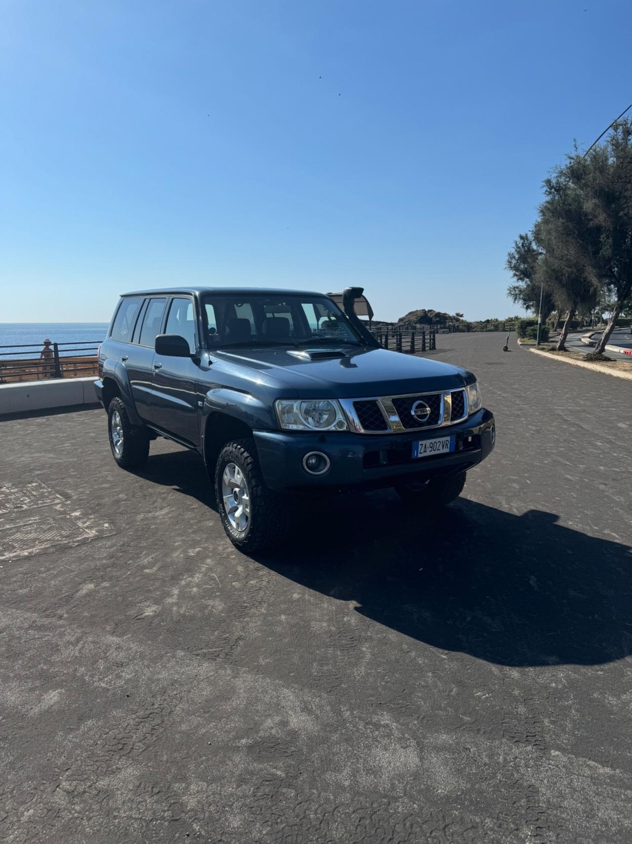 Nissan Patrol 3.0 TD Di 5 porte Luxury Wagon