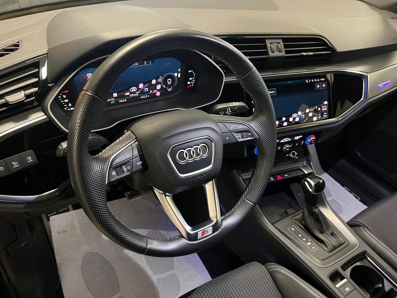 Audi Q3 SPB 35 TDI S-Line Identity Black 2024’