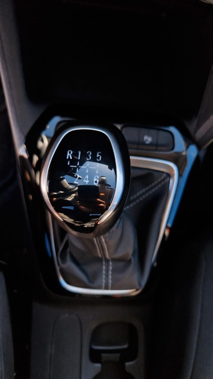 Opel Corsa 1.2 100 CV