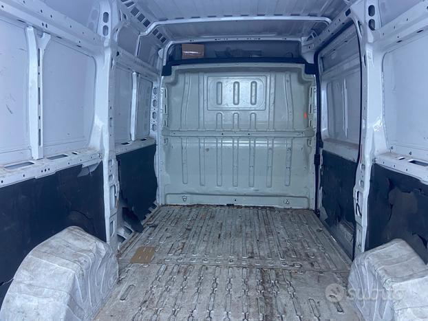 Peugeot Boxer 2.2/140 CV/95000 KM/2021