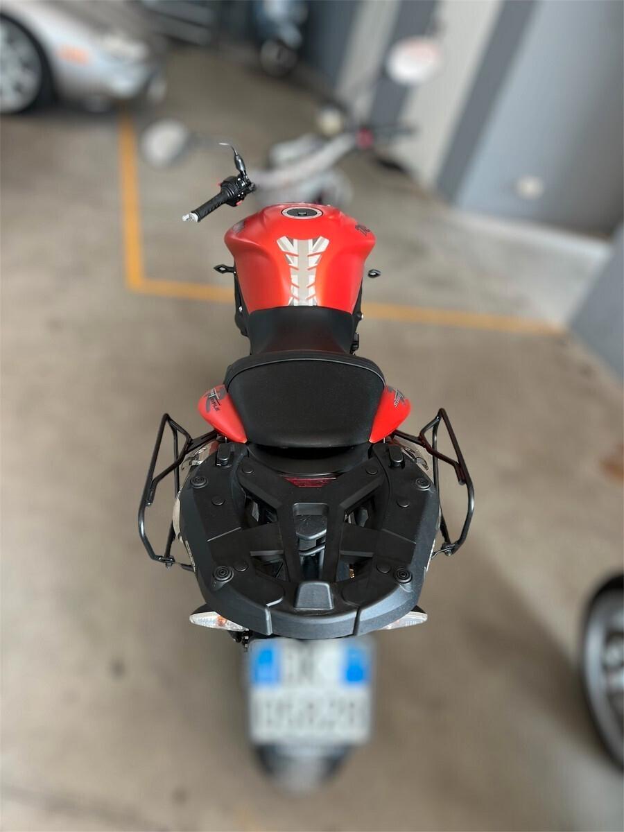 MOTO Triumph Motorcycles limited STREET TRIPLE R