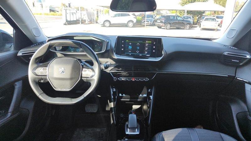 Peugeot 2008 motore elettrico 136 CV Allure Pack