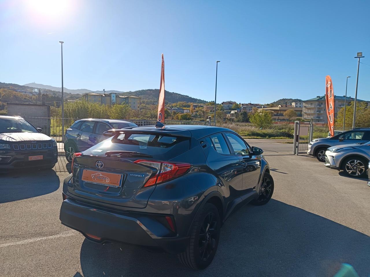 Toyota C-HR 1.8 Hybrid E-CVT Business 2WD