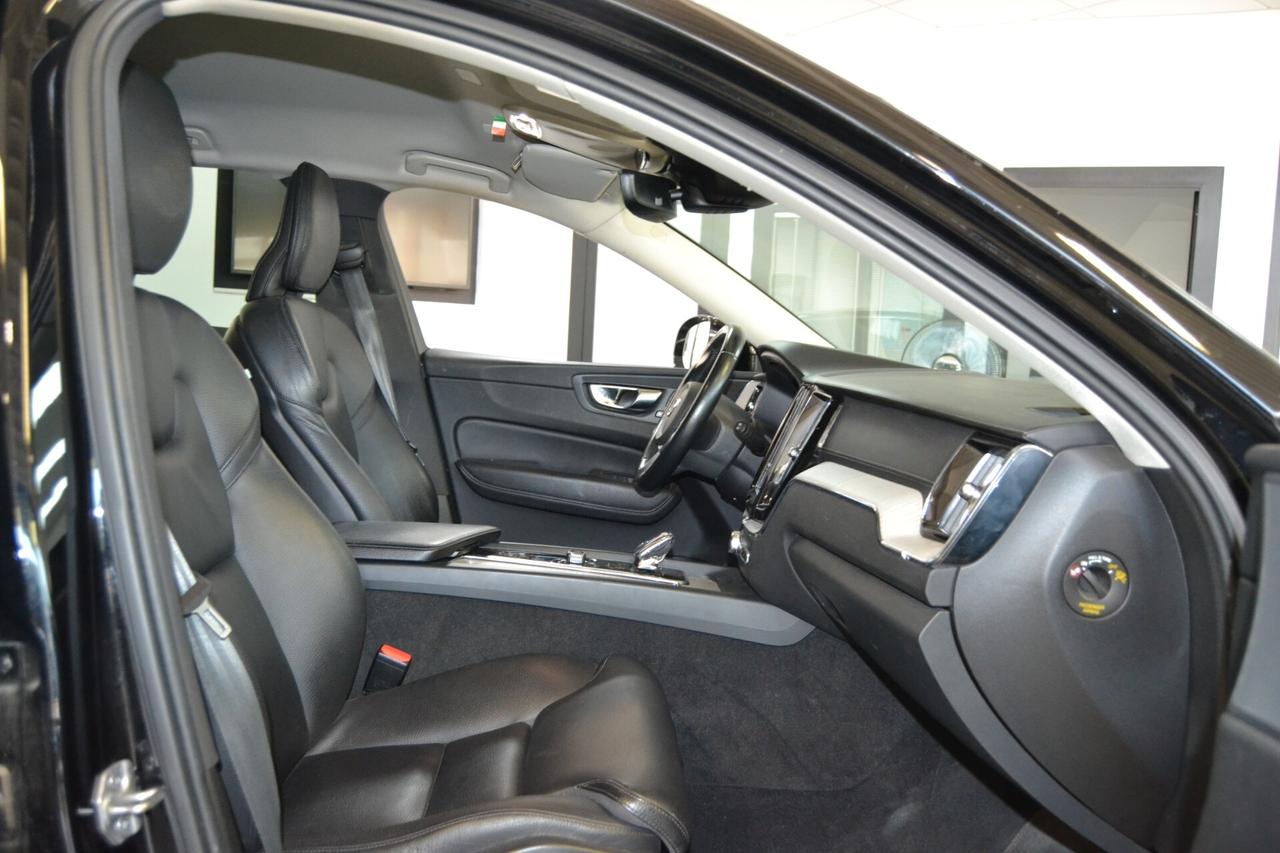 Volvo XC60 2.0D AWD Auto/navi/Pelle/led/KMDOC