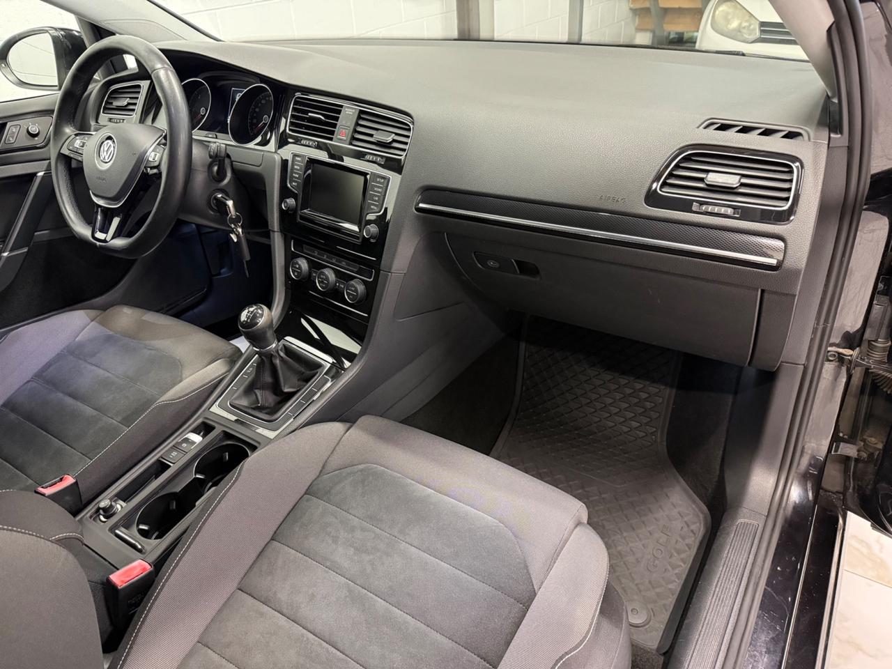 Volkswagen Golf Variant 2.0 TDI Highline BlueMotion Technology