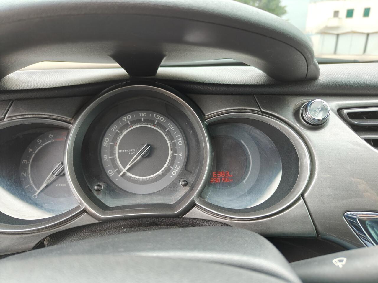 Citroen C3 1.4 VTi 95 Exclusive GPL