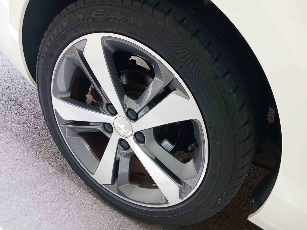 Peugeot 308 SW - PERFETTA IN TUTTO