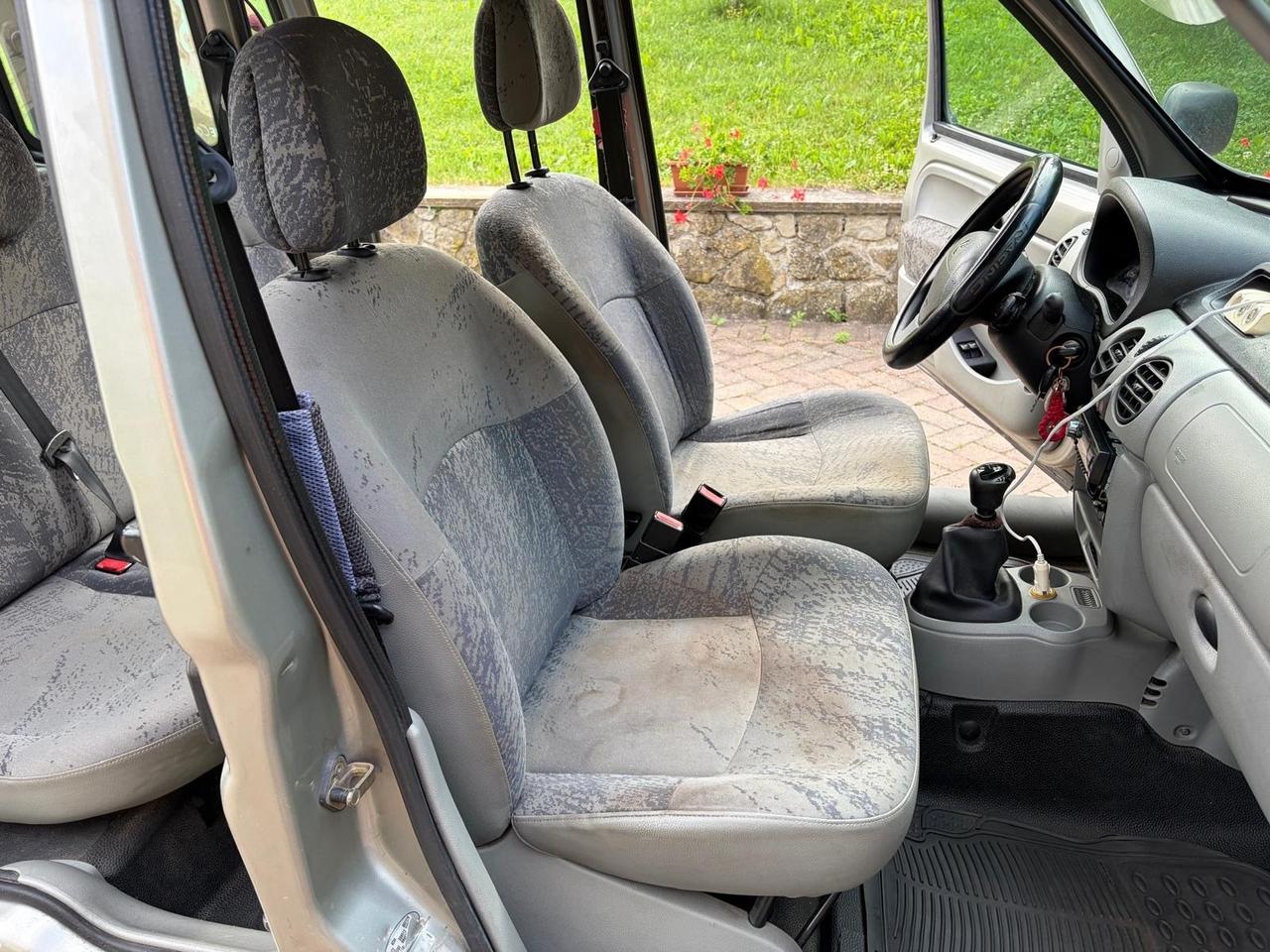 Renault Kangoo 1.9 dCi 4x4 5p. Privilège