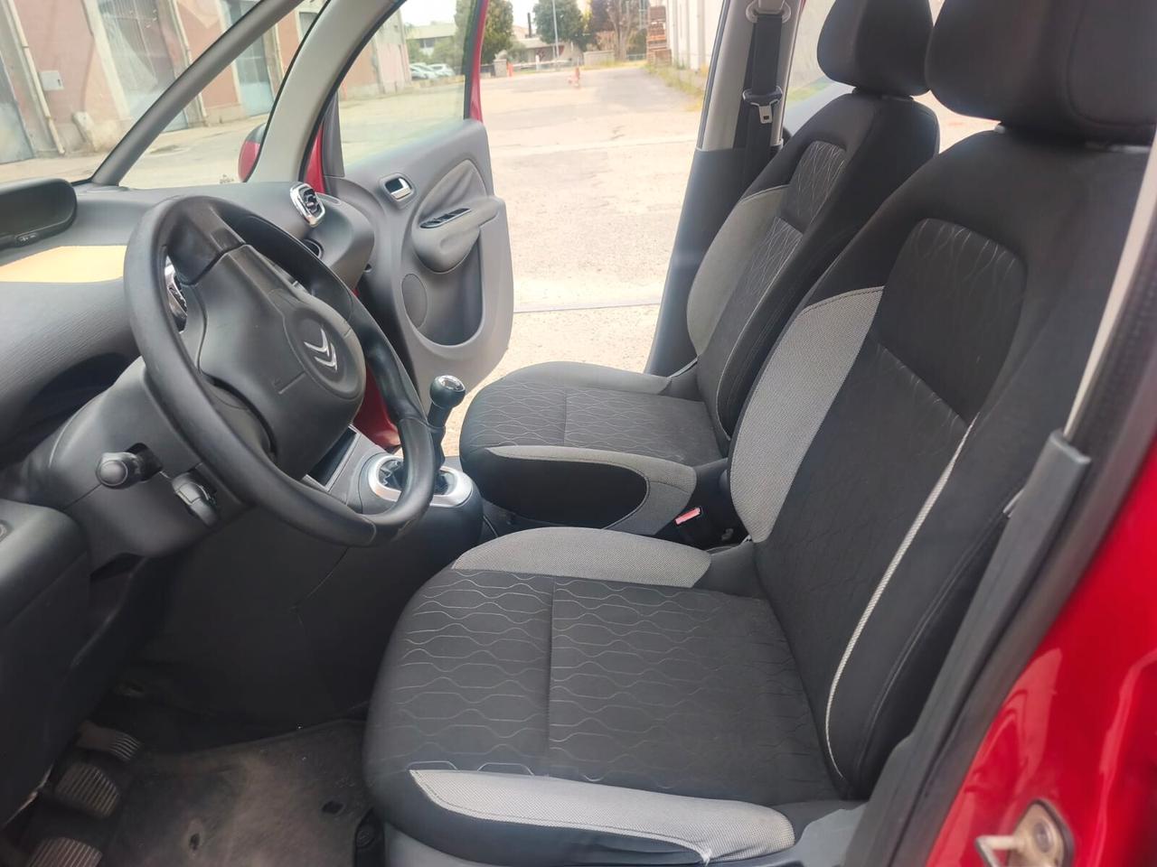 Citroen C3 Picasso 2013----1.6 Diesel