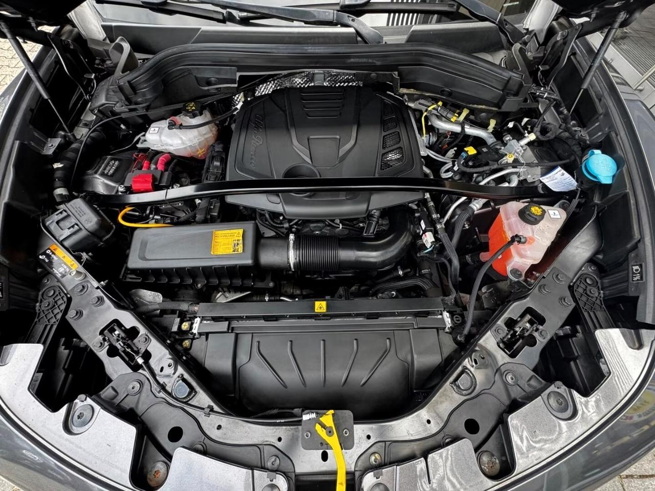 Alfa Romeo Stelvio 2.0 Turbo 200 CV AT8 Q4 Executive