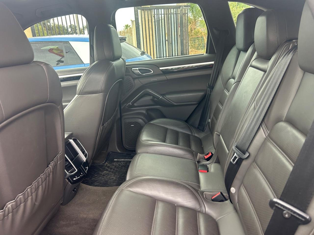 Porsche Cayenne 3.0 Diesel Platinum Edition