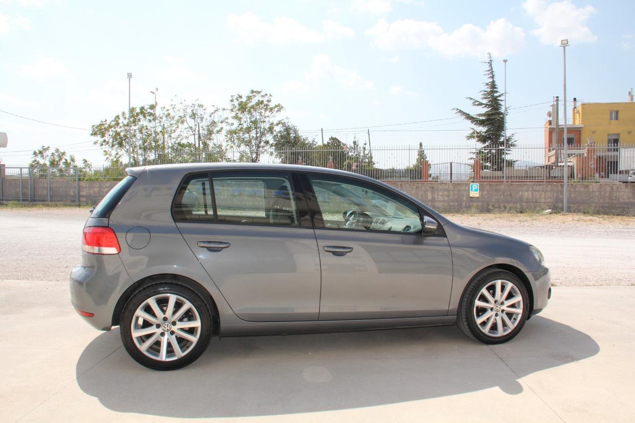 Volkswagen Golf 1.2 TSI 5p. Comfortline (77KW-105CV Neopatentati)