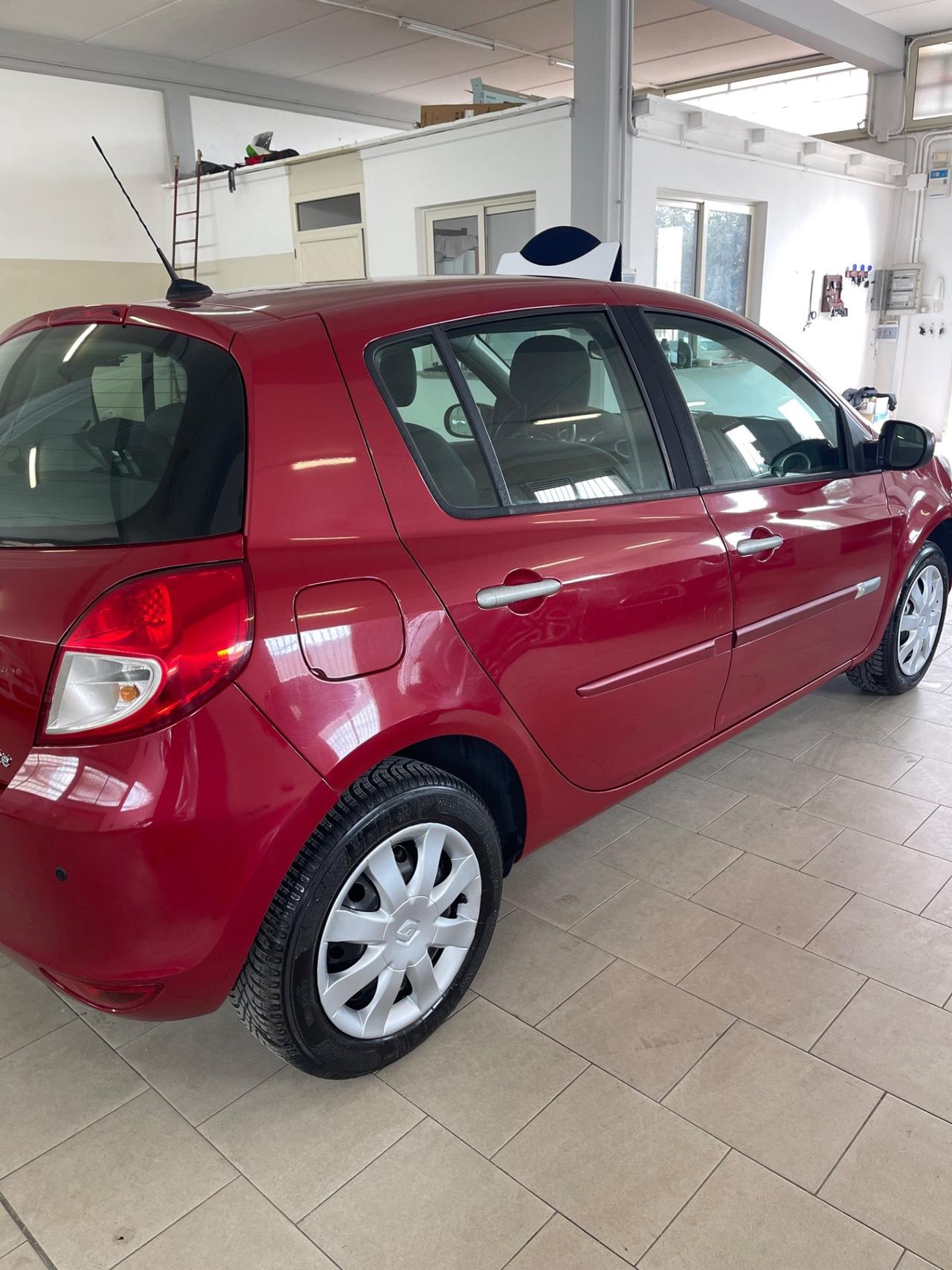 Renault Clio 1.2 16V TCE 105CV 5 porte Live!