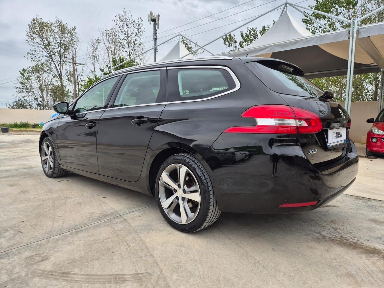 Peugeot 308 BlueHDi 120 S&S SW Allure