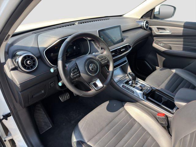 MG EHS Plug-in Hybrid Luxury