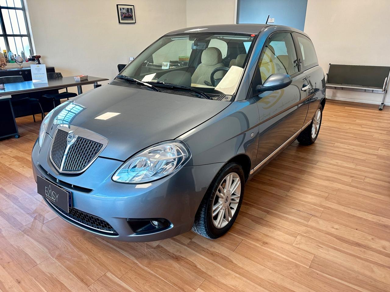 Lancia Ypsilon 1.3 mjt 16v 90CV