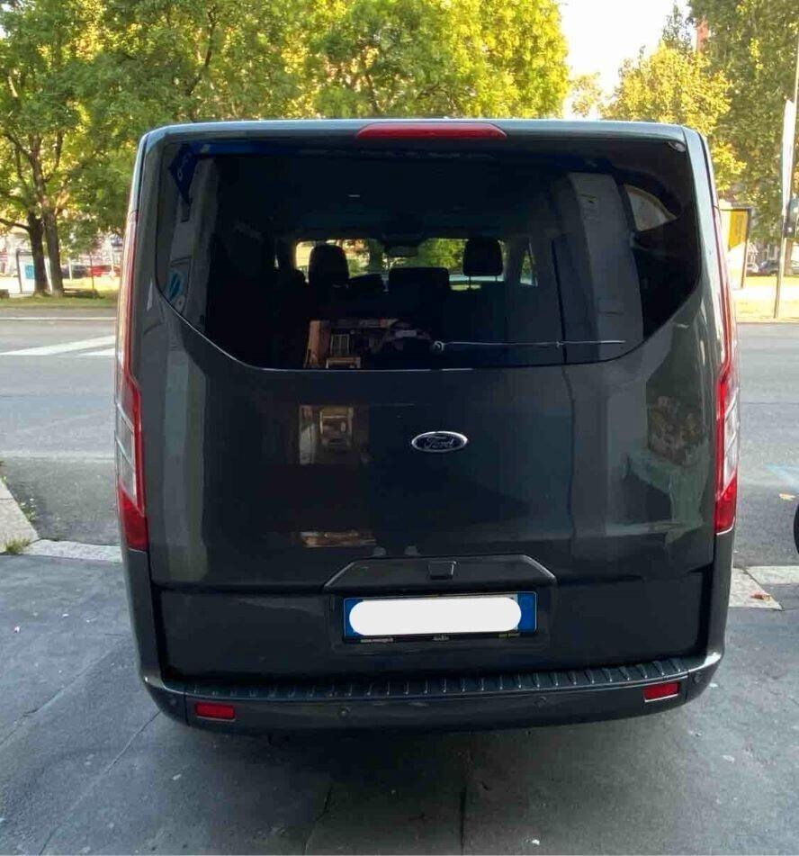 Ford Tourneo Custom 320 2.0 TDCi 185CV aut. 8 POSTI INT. PELLE NAVY Titanium