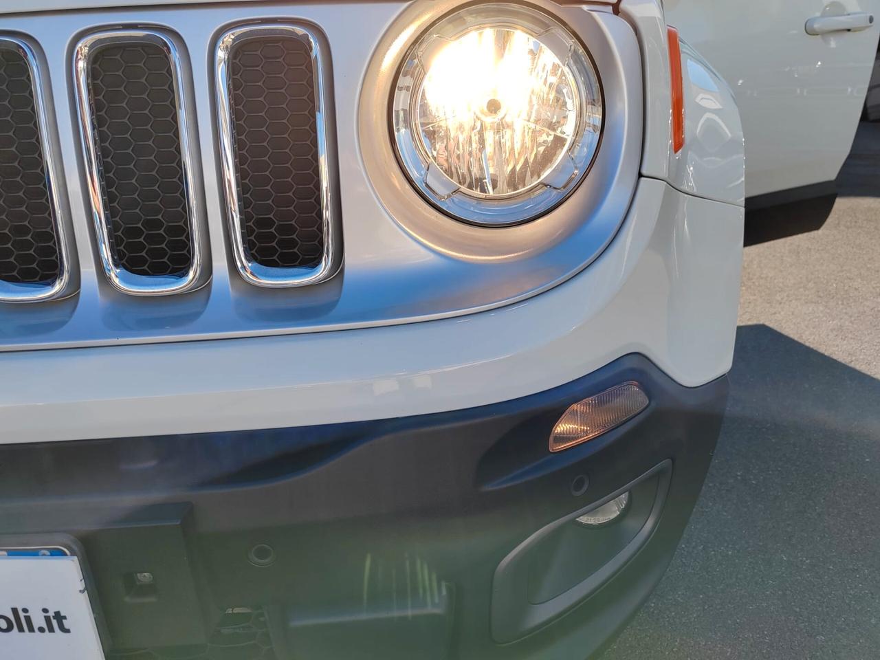 Jeep Renegade Limited 1600 CC 120 CV C. Manaule