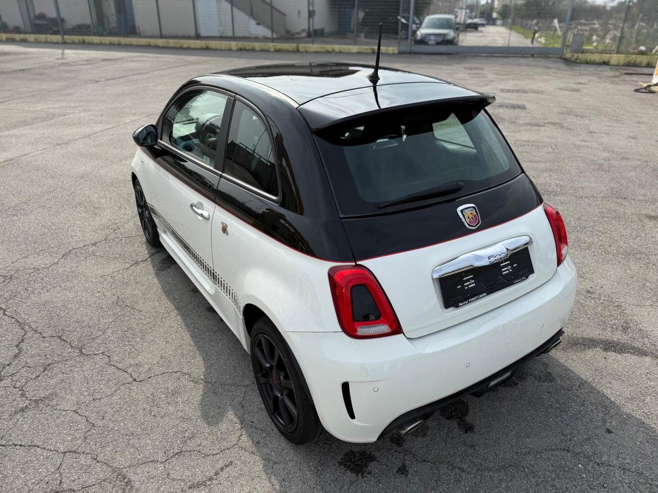 Abarth 500 1.4 Turbo T-Jet Custom