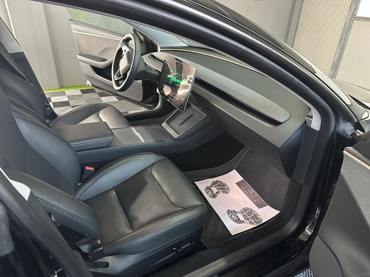 Tesla Model 3 NV35 RWD Premium