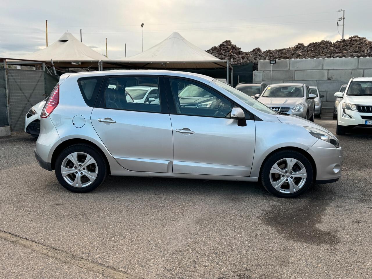 Renault Scenic XMod 1.6 dCi Luxe 130CV - 2012