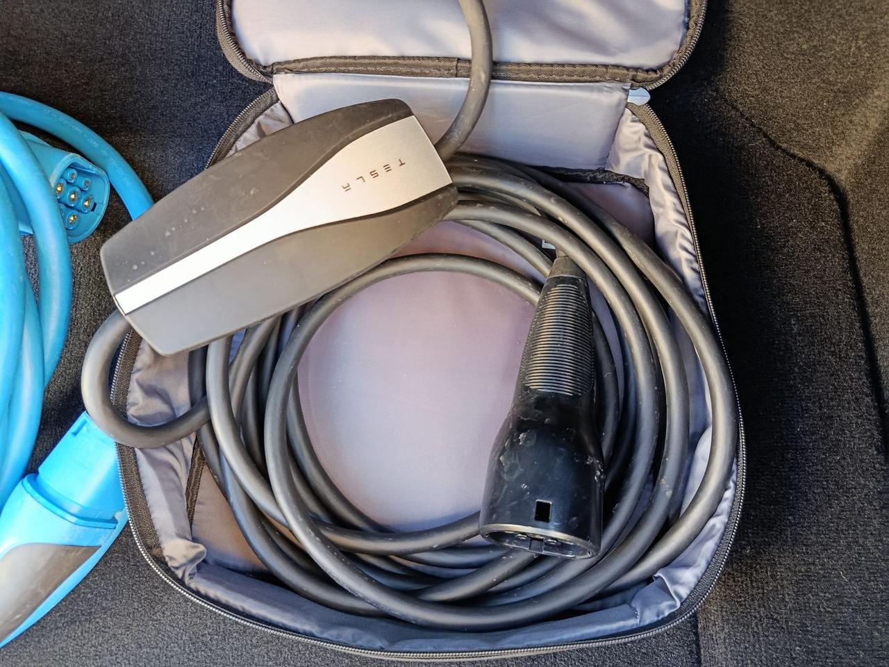 Tesla Model S 60d #6106