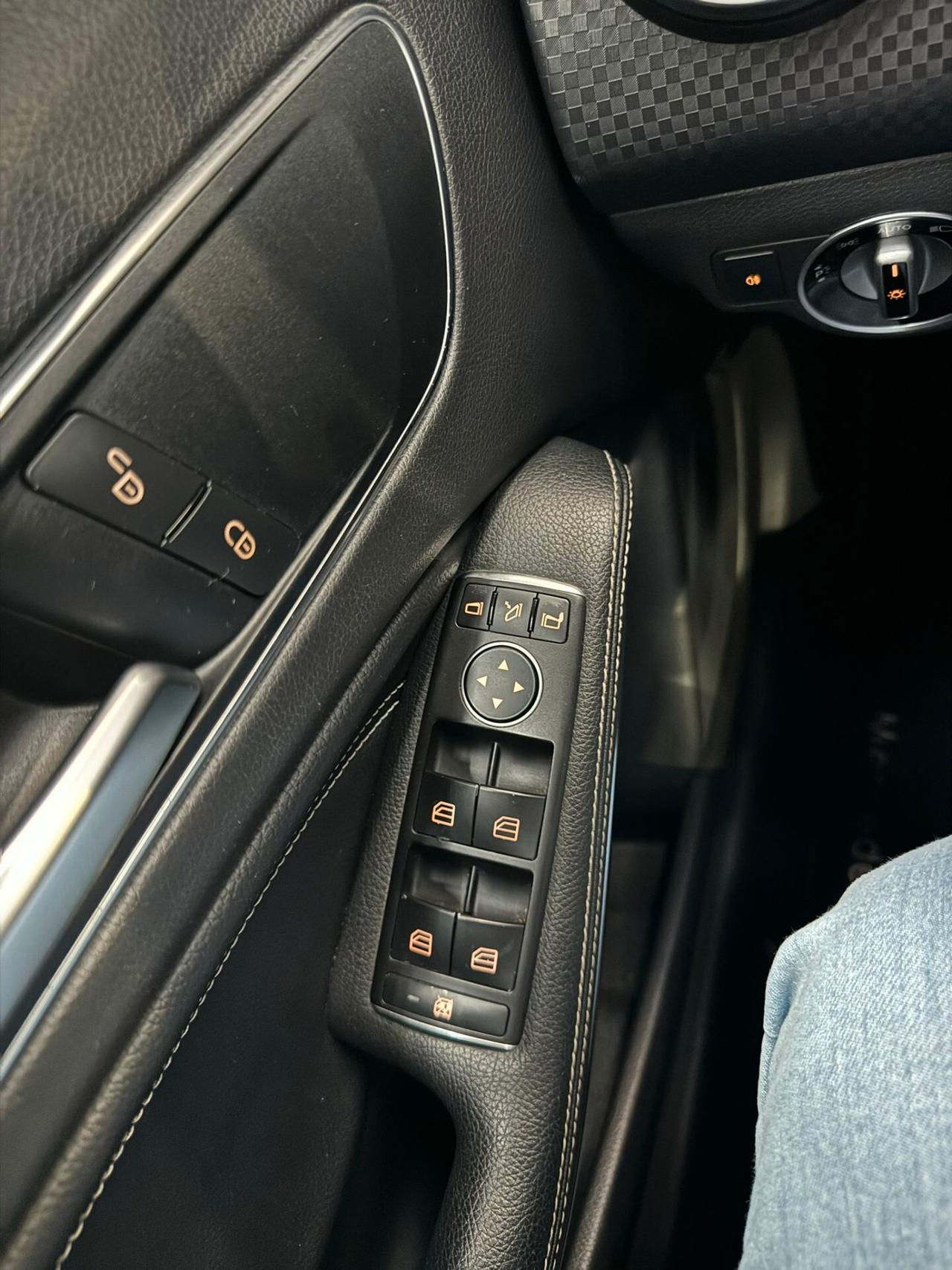 Mercedes-benz A 180 d Premium