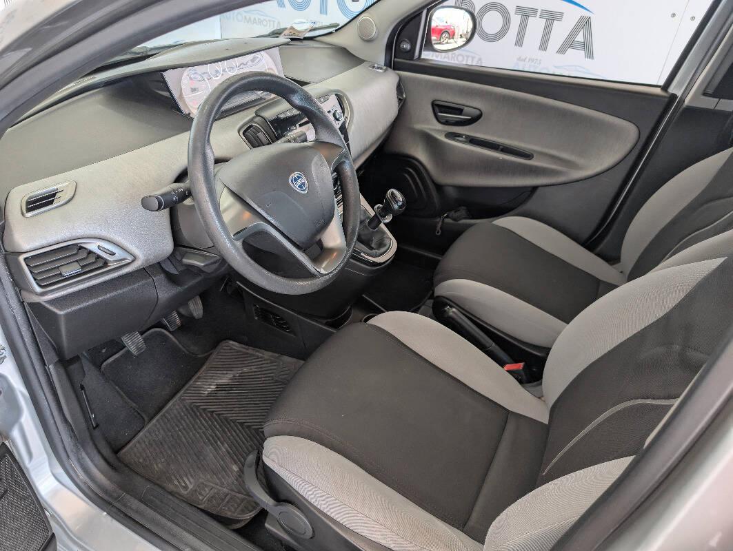 Lancia Ypsilon 1.2 8v Elefantino ecochic Gpl 69cv