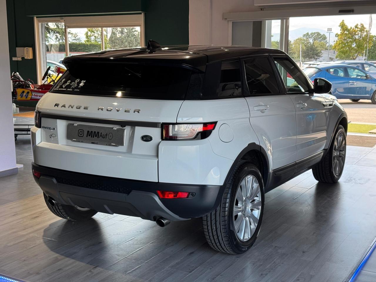 Land Rover Range Rover Evoque 2.0 TD4 150 CV 5p. SE