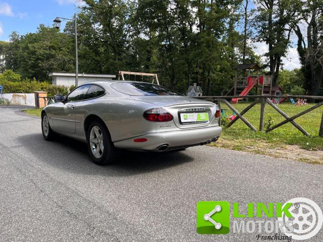 JAGUAR XK8 4.0 Coupé