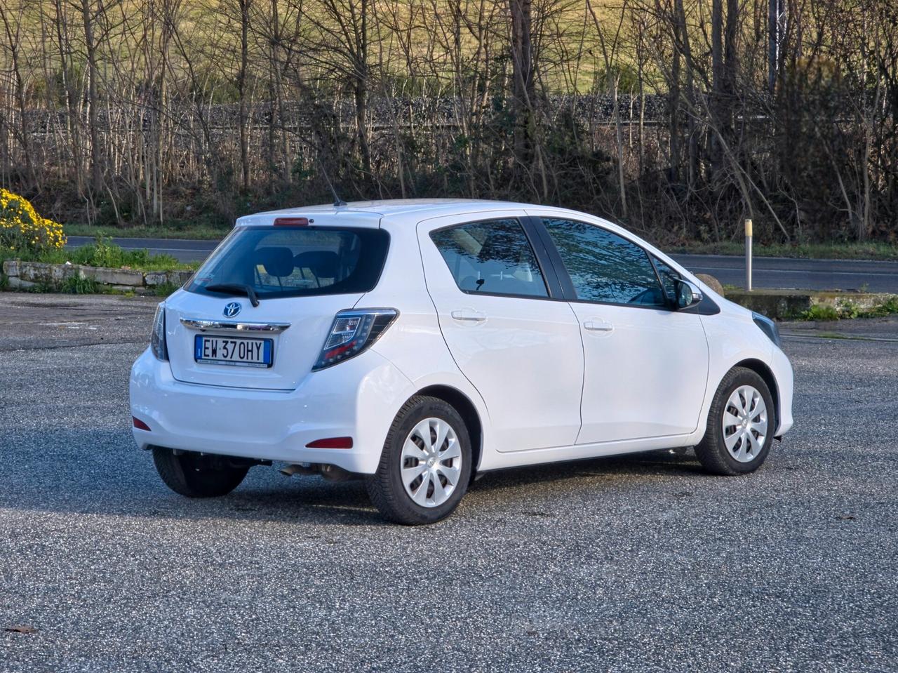 Toyota Yaris 1.5 Hybrid 5 porte Lounge 2014-E5B Automatico NEO