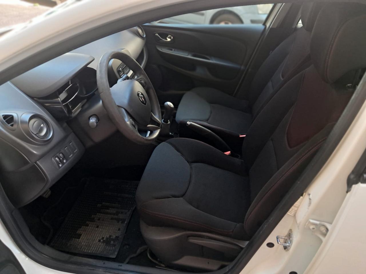 RENAULT CLIO 1.5 Diesel 75CV-NEOPATENTATI-Euro6490