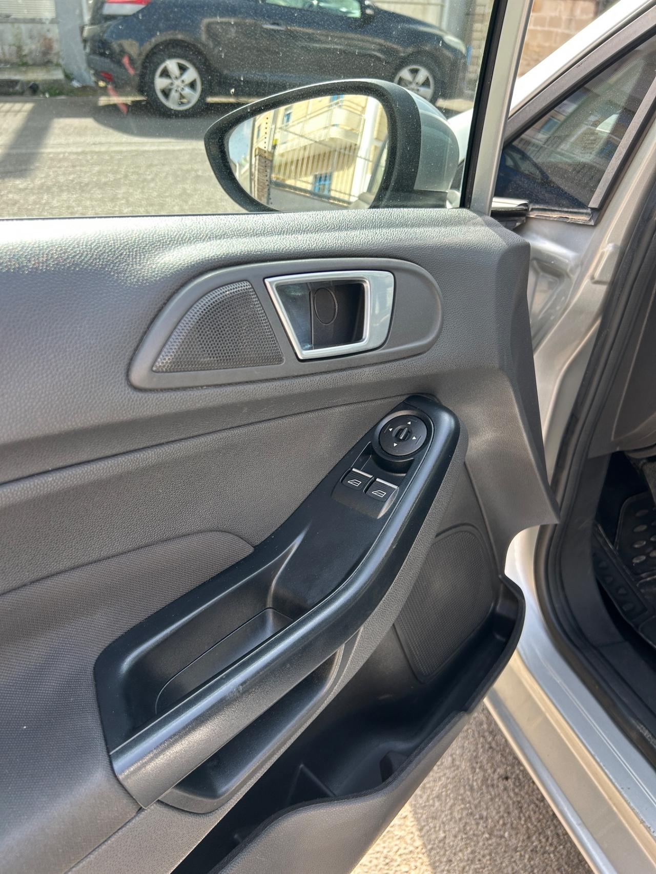 Ford Fiesta 1.5 TDCi 75CV 5 porte Business-2015