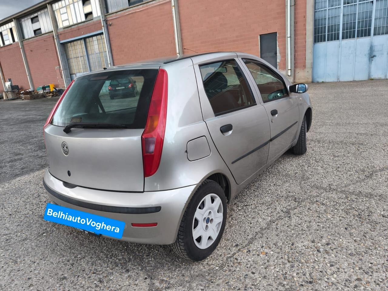 Fiat Punto 2003---1.2 Benzina Neopatentati
