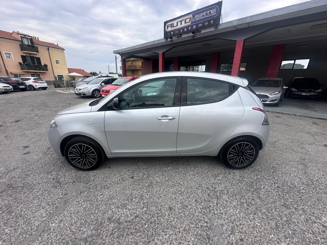 Lancia Ypsilon 1.2 69 CV 5 porte GPL Platinum