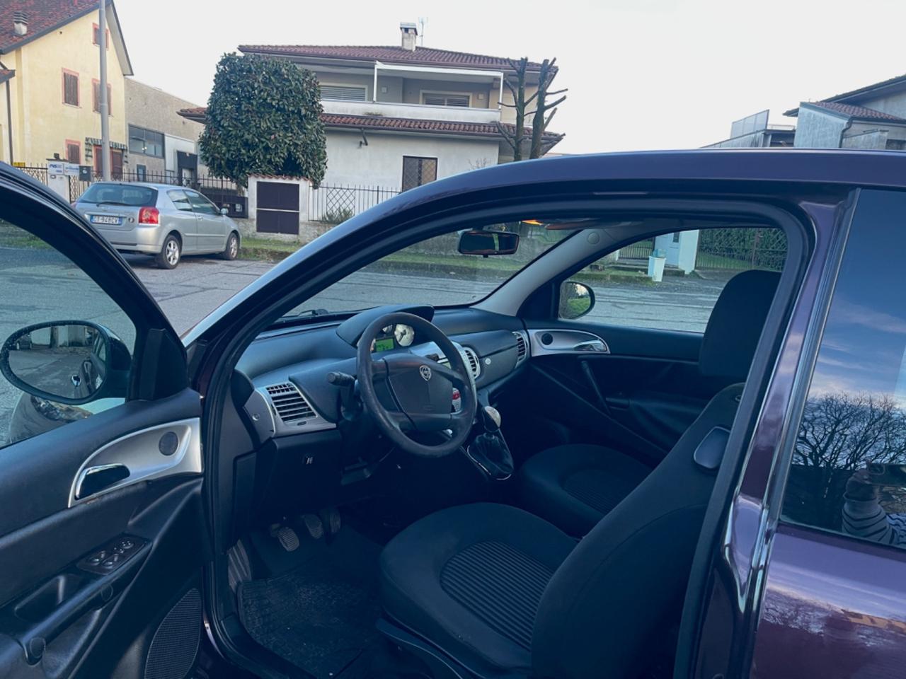 Lancia Ypsilon 1.4 E-Collection Ecochic GPL per neopatentati