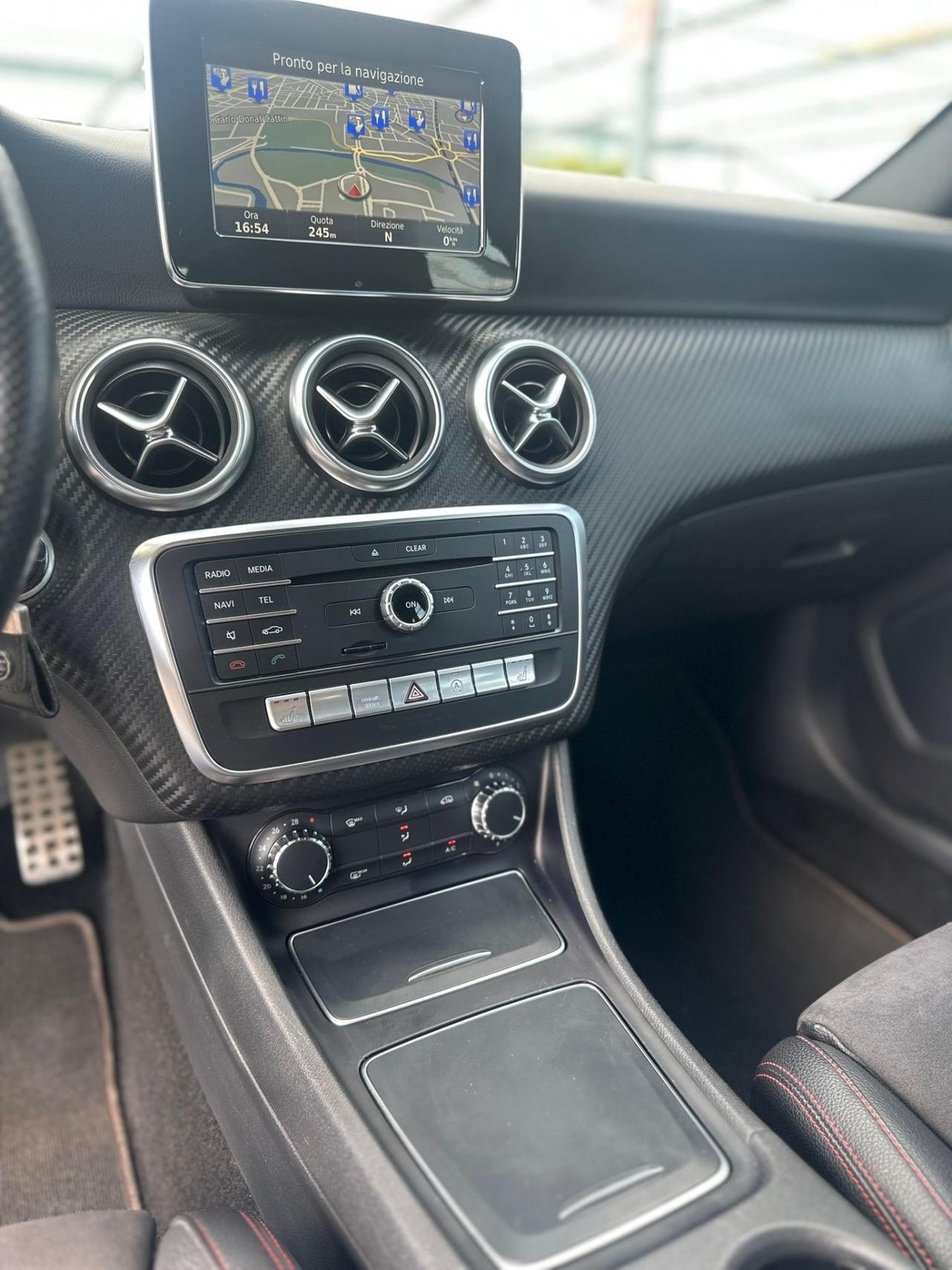 Mercedes-benz A 180 A 180 d Automatic Premium