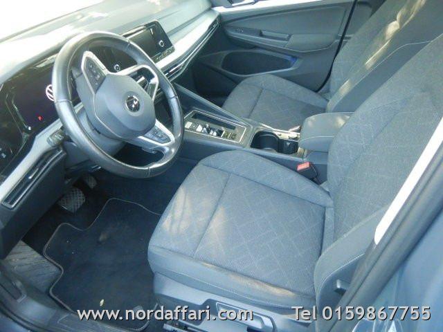 VOLKSWAGEN Golf 1.0 eTSI EVO DSG Life