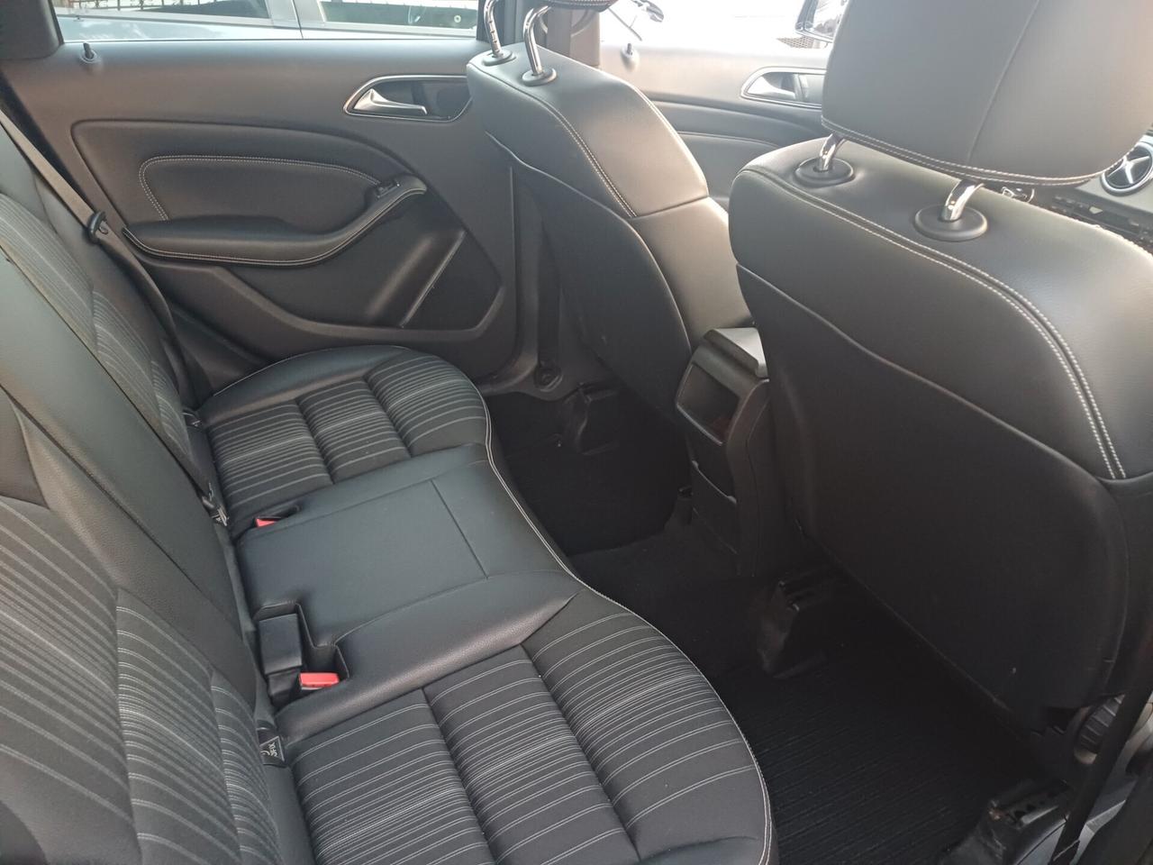 Mercedes-benz B 180 CDI BlueEFFICIENCY Premium