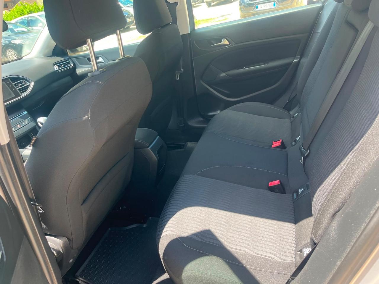 Peugeot 308 1.6 e-HDi 115 CV Stop&Start Active