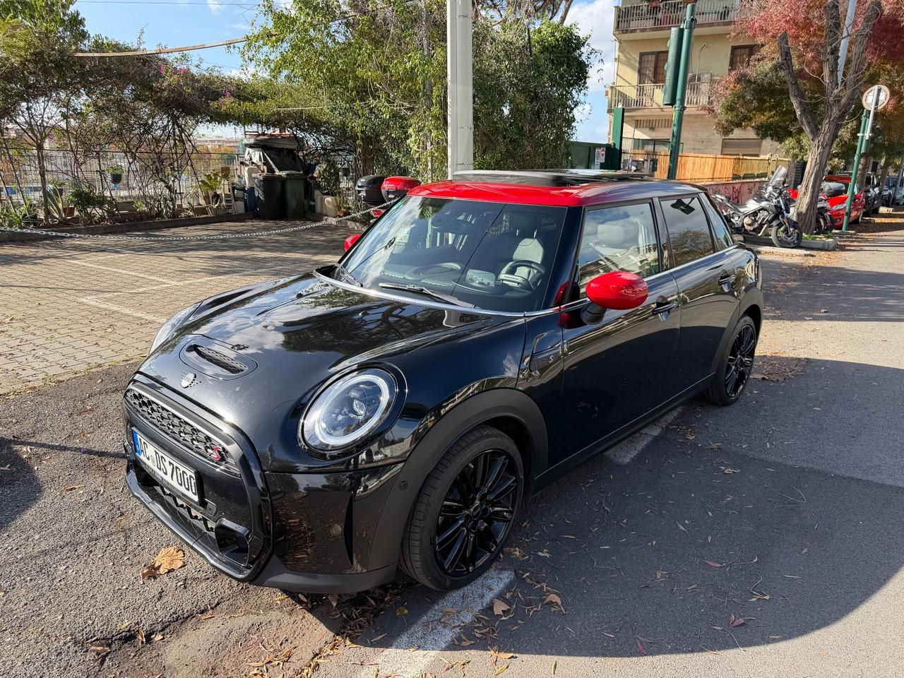Mini Cooper S 2.0 XL Aut. 5 porte Pdc Navi Pelle