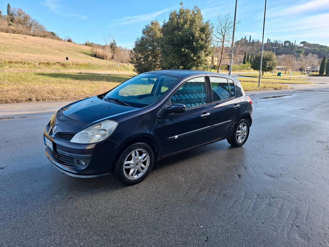 Renault Clio 1.2 16V 5 porte Luxe