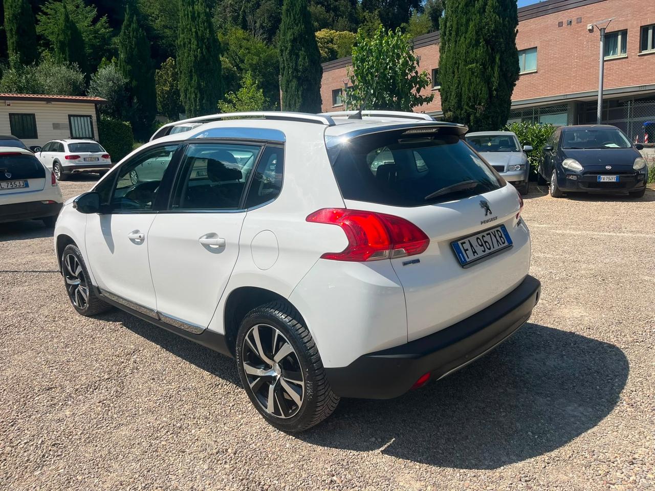 Peugeot 2008 BlueHDi 100 Black Matt
